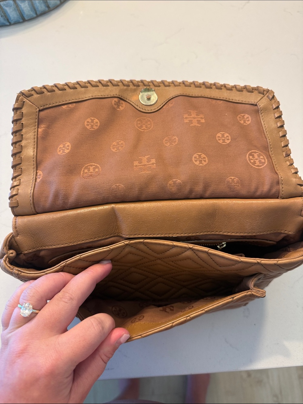 Brown Tory birch shoulder purse - Picture 3 of 7